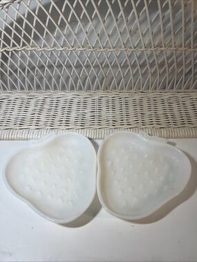 Hazel Atlas White Strawberry Dish  Milk Glass Trinket Candy Bowl Set Of 2 VTG